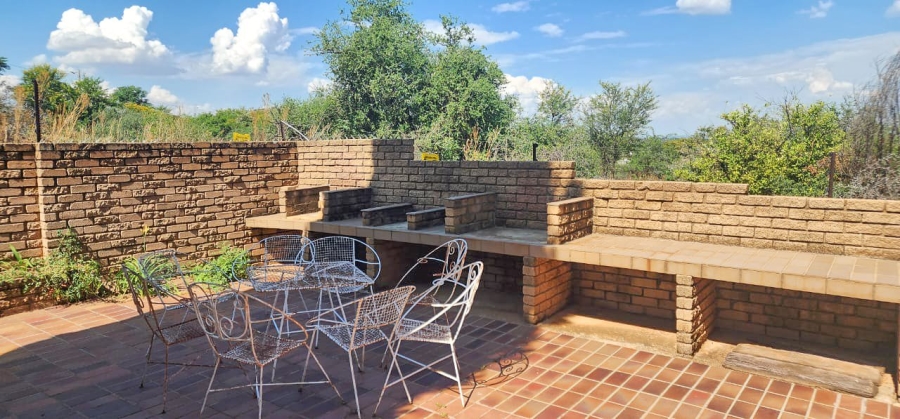 4 Bedroom Property for Sale in Hartbeesfontein North West